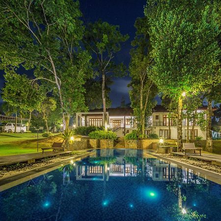 Villa Crystals Malabe Экстерьер фото